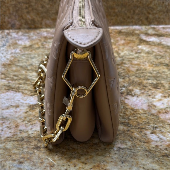 Louis Vuitton Coussin PM – Camel Quilted Monogram