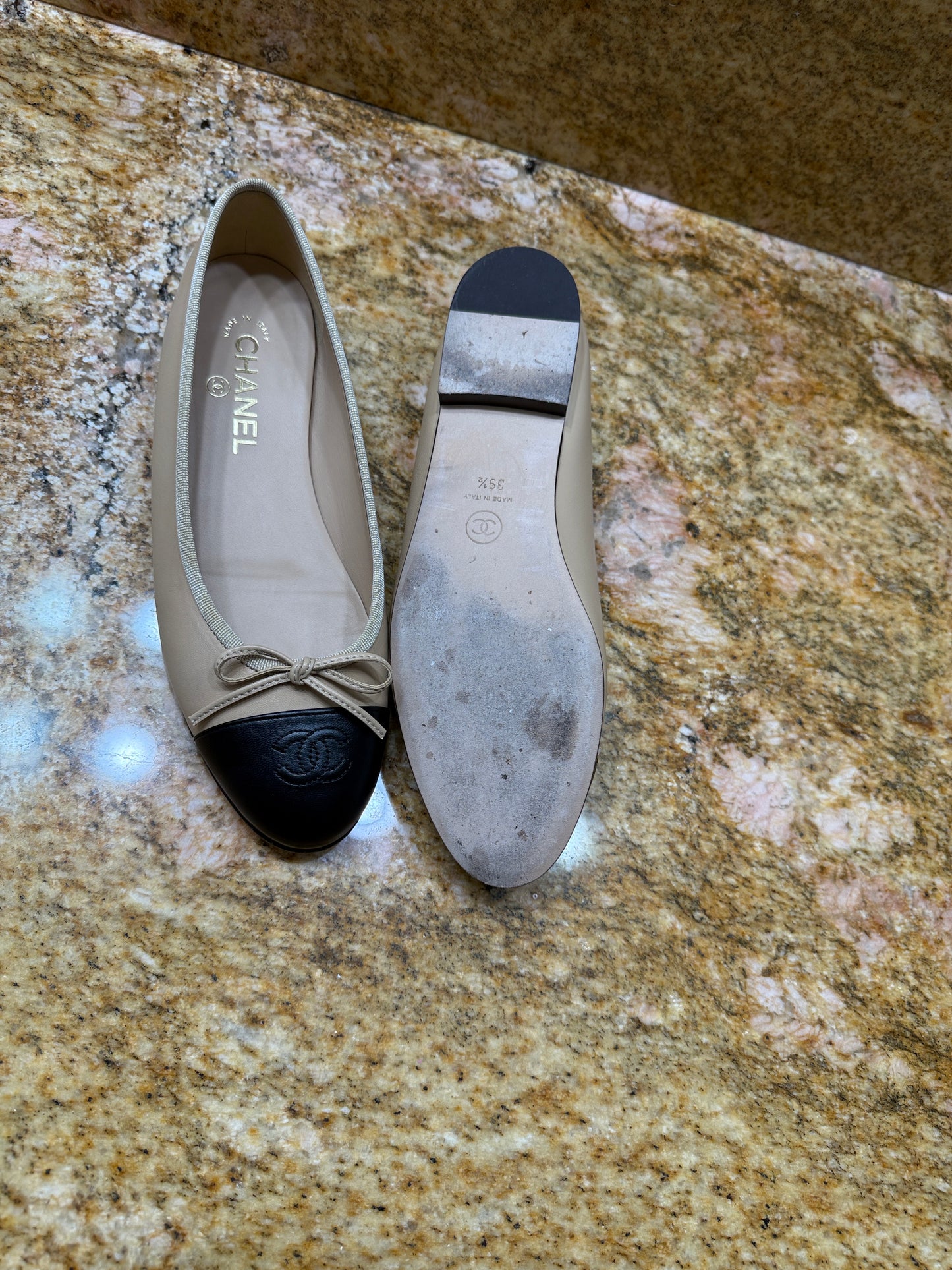 Women's CC Cap Toe Bow Ballerina Flats Leather