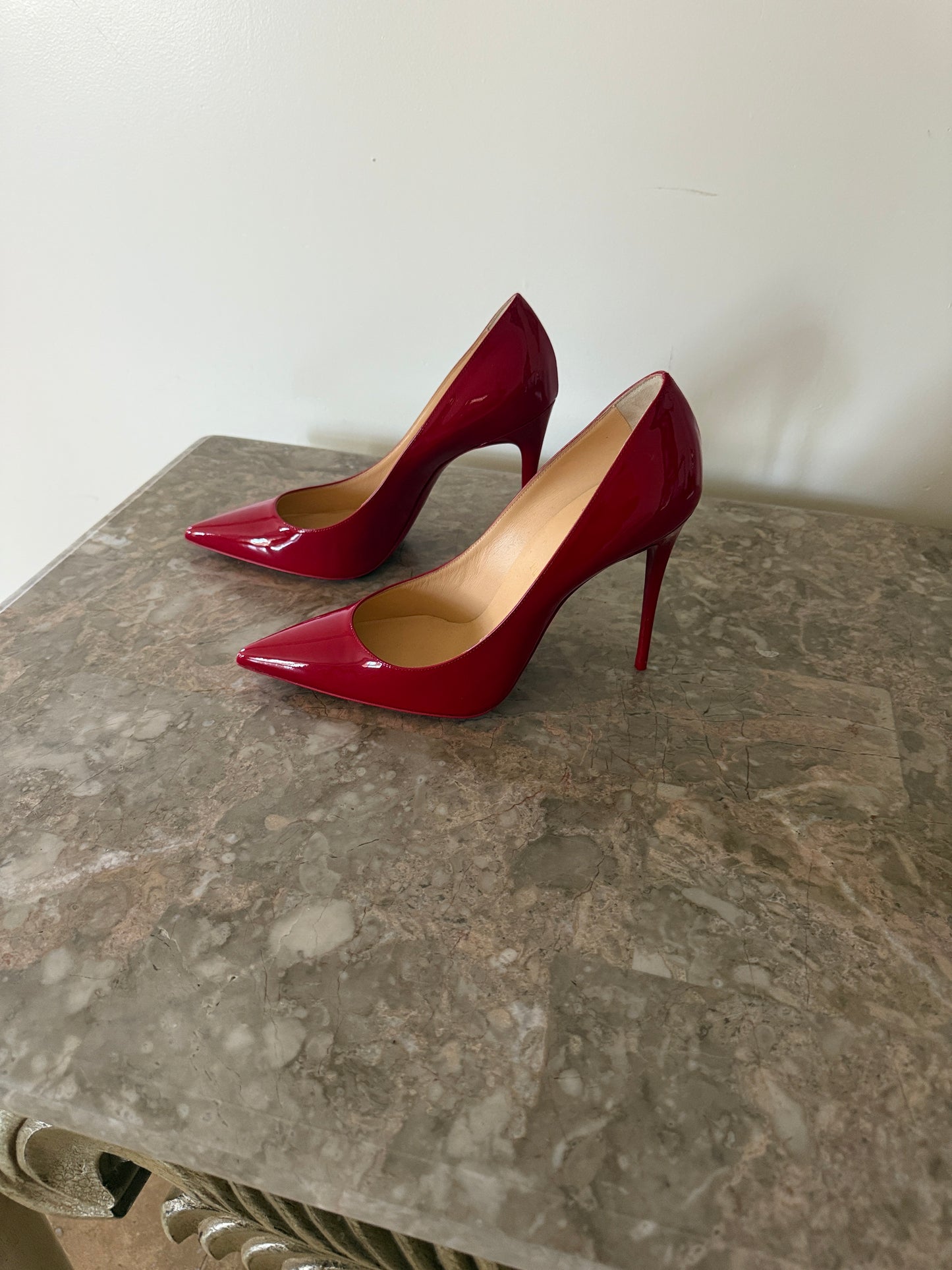 Christian Louboutin So Kate 100 Red pattern