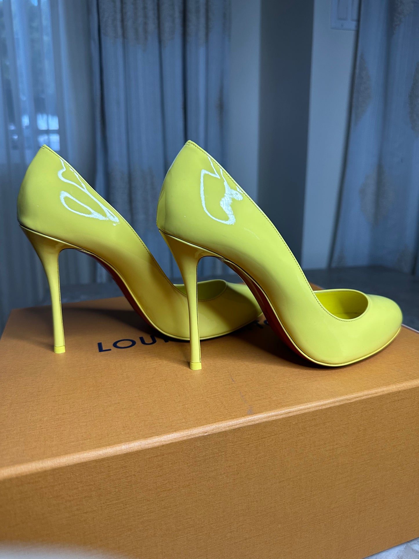 Christian Louboutin Fifi Neon Yellow Dolly Patent Leather Pumps 39 1/2