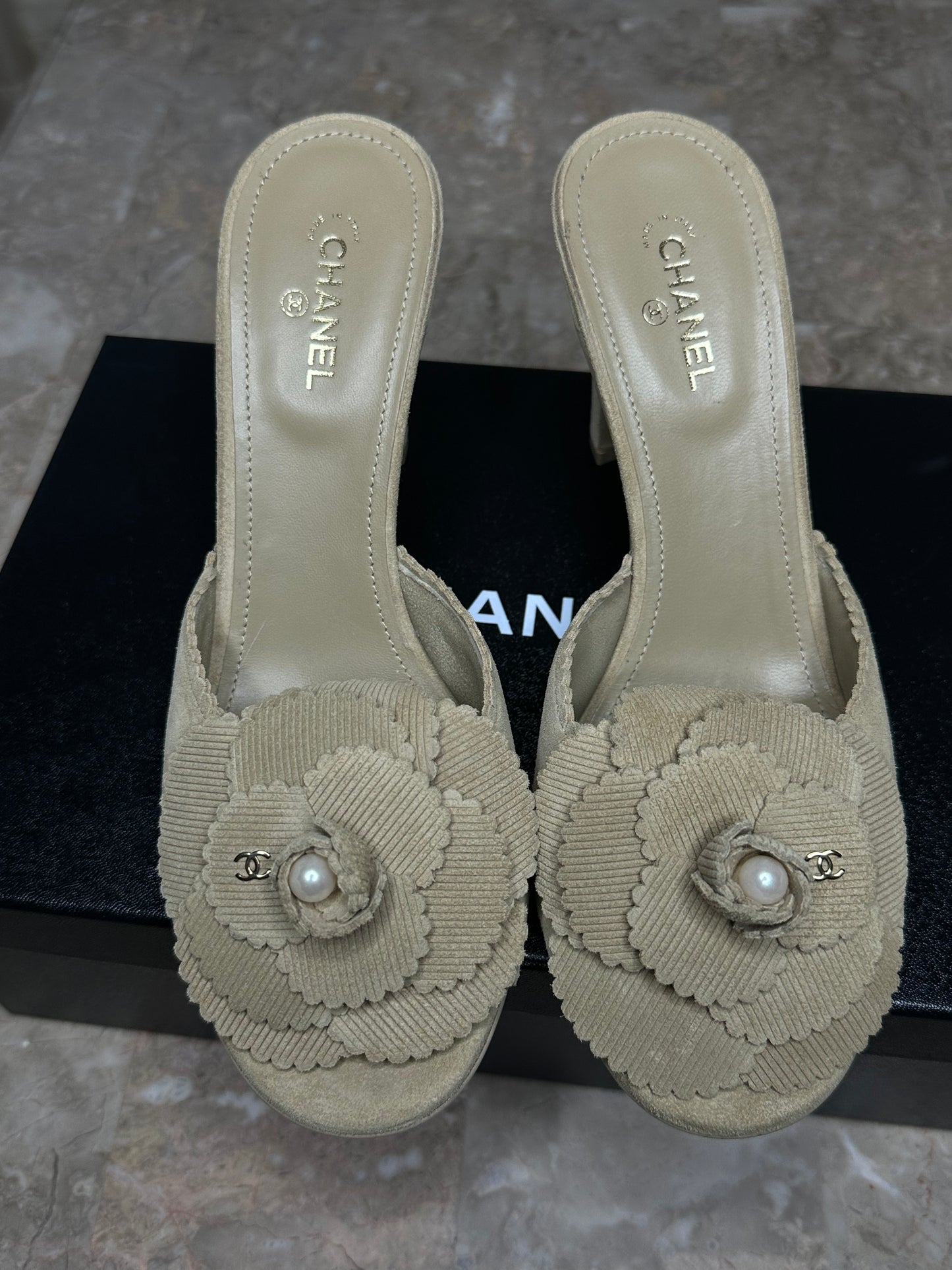 Chanel 24B Beige Suede Mules Size 40 | 4” Heel | Worn Once| Luxury Designer Clogs