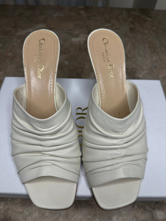 Dior D-Fame Open-Toe Mules Size 40.5 | Nude Leather Stiletto Heels | New with Tags | Beige