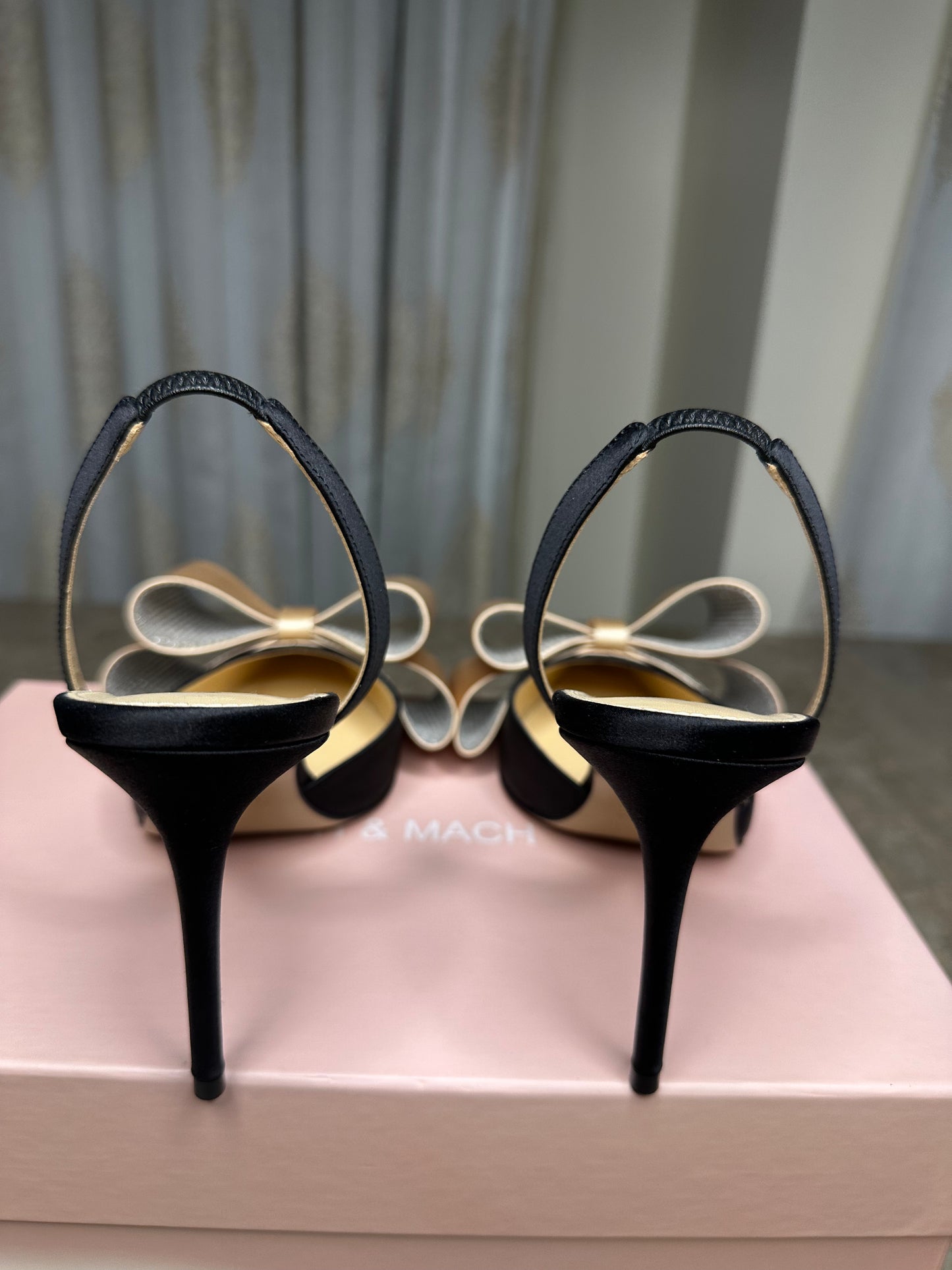 Mach & Mach Crystal Bow Pumps Size 40 | Cream & Black Pointed Toe Slingback Heels | New in Box