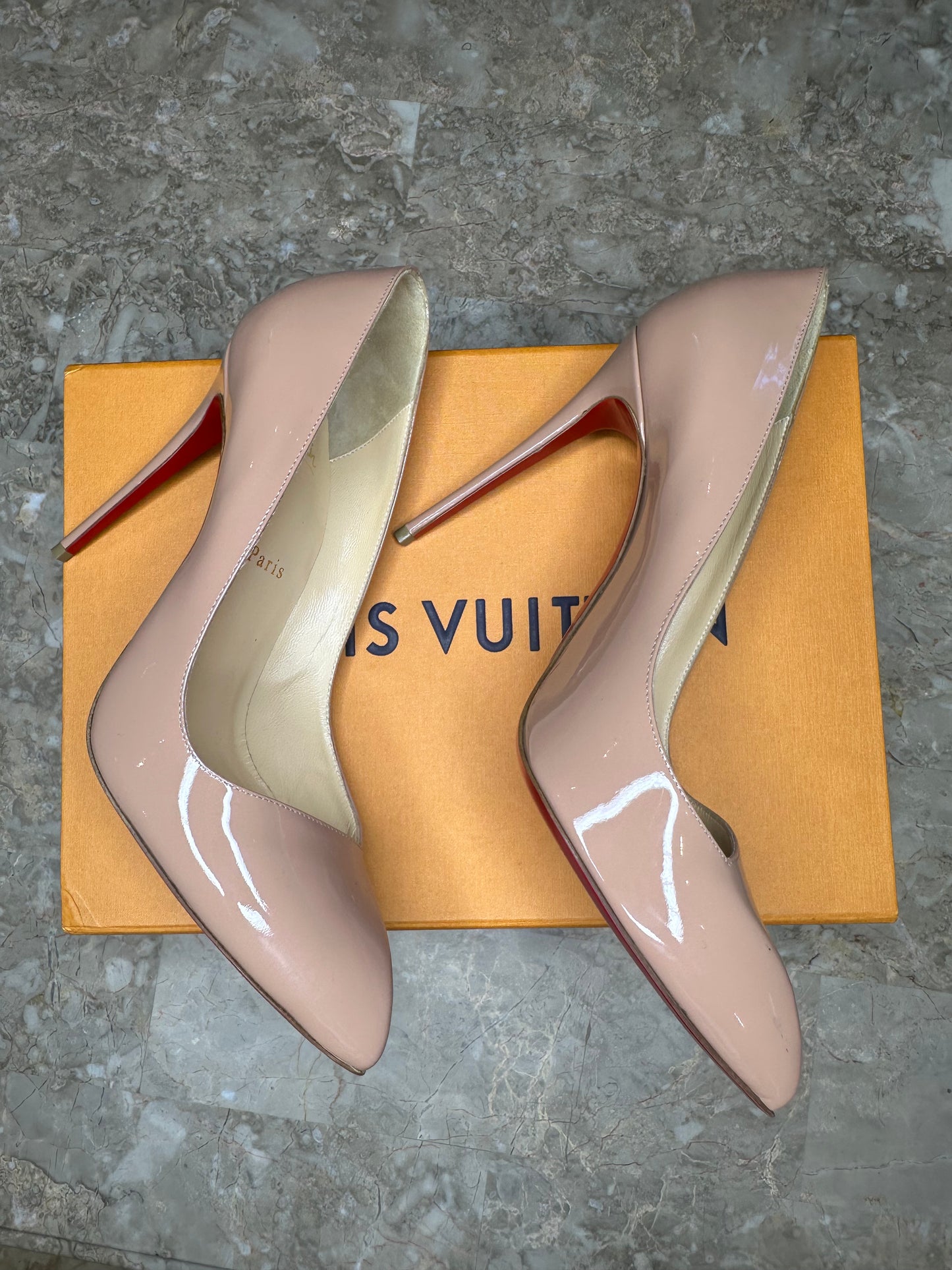 Christian Louboutin So Kate 120 Patent Leather Pumps Nude Beige EU 40 Authentic