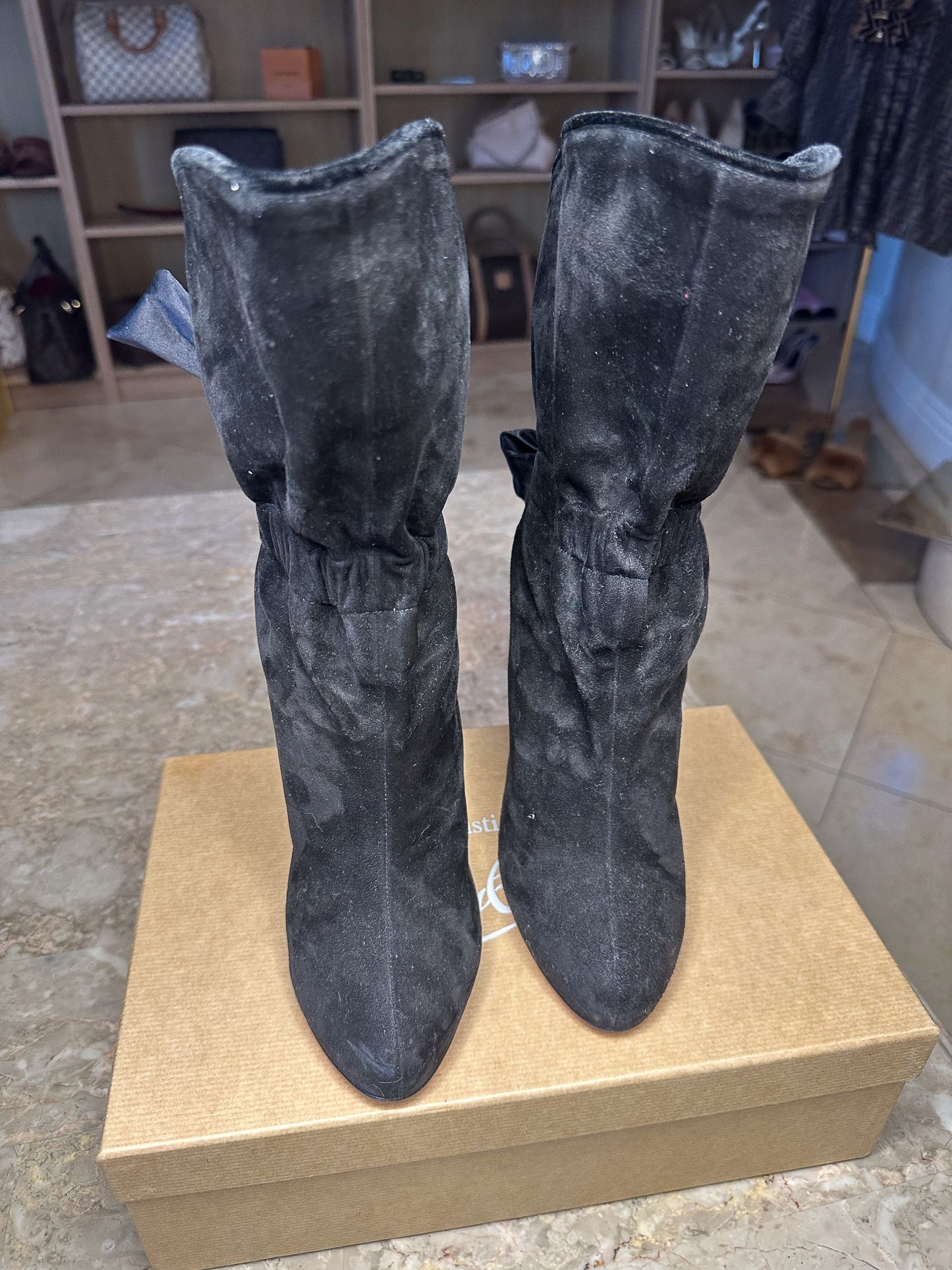 BOOTS