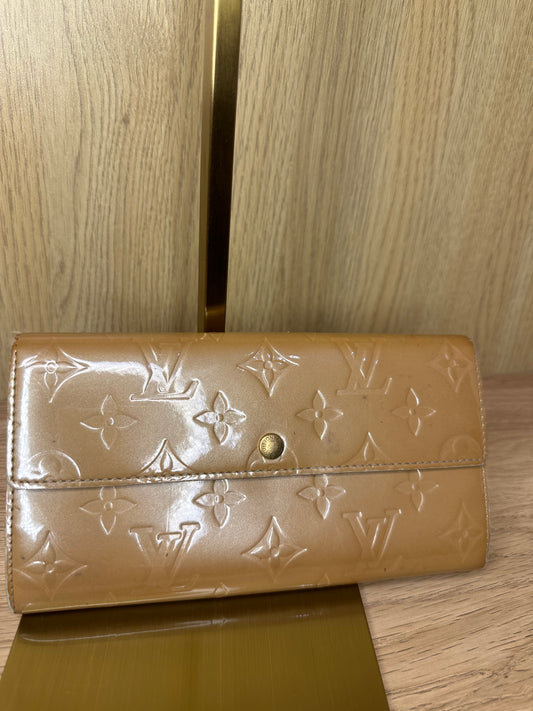 Louis Vuitton Vernis Sarah Wallet | Beige Monogram Patent Leather Long Wallet