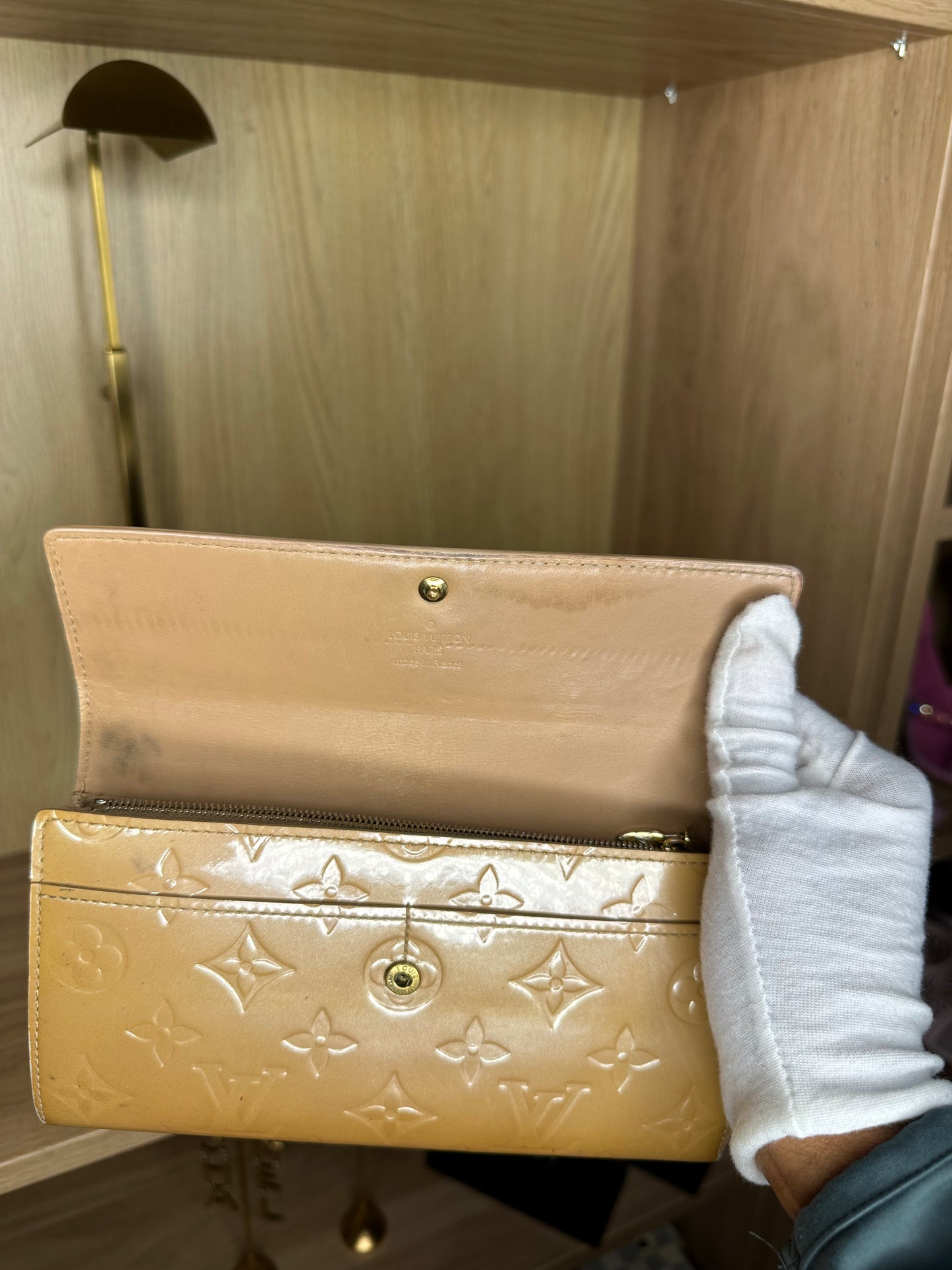 Louis Vuitton Vernis Sarah Wallet | Beige Monogram Patent Leather Long Wallet