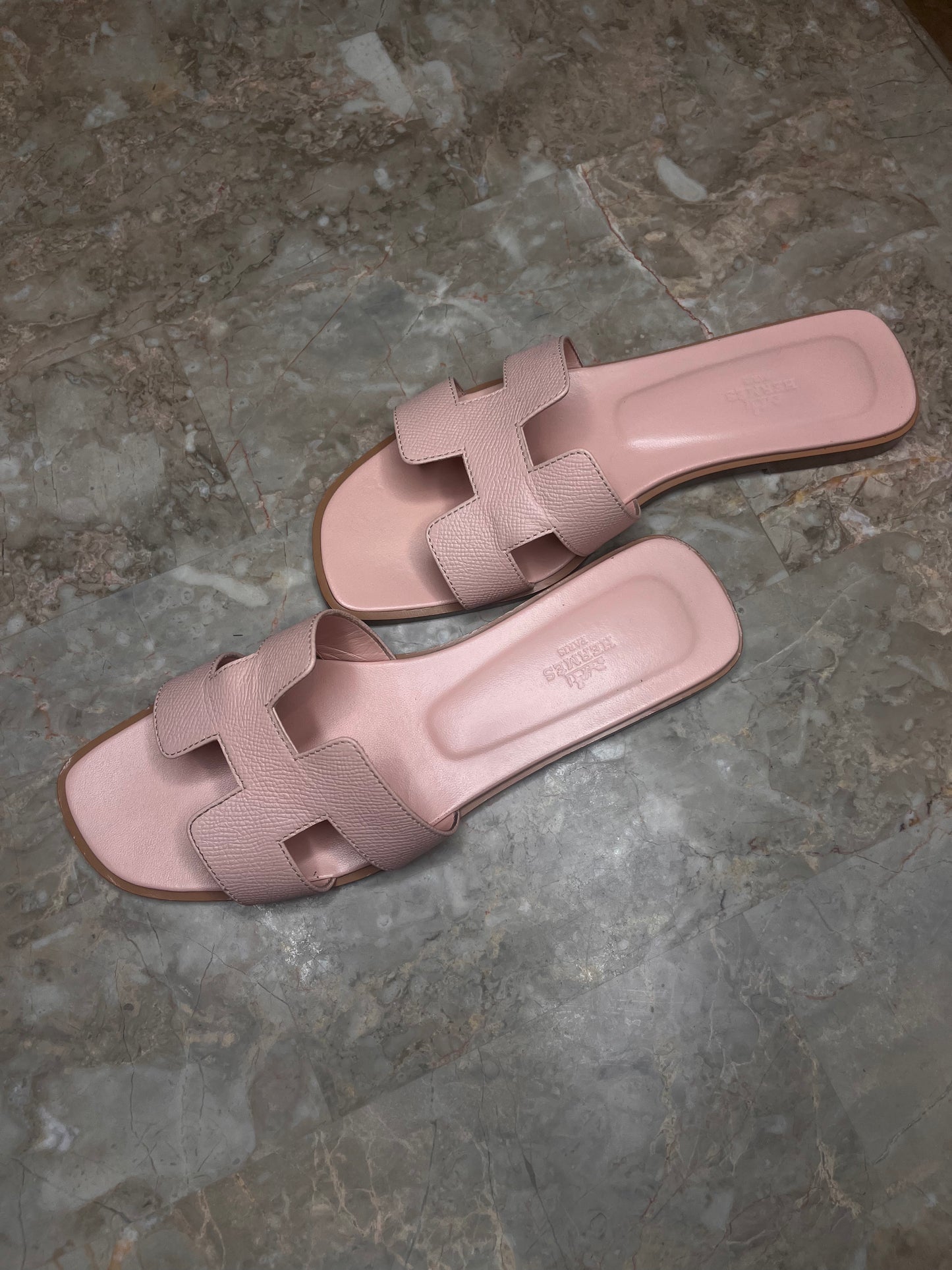 Hermès Oran Sandals Rose Porcelain Pink Epsom Leather Women’s Size 40