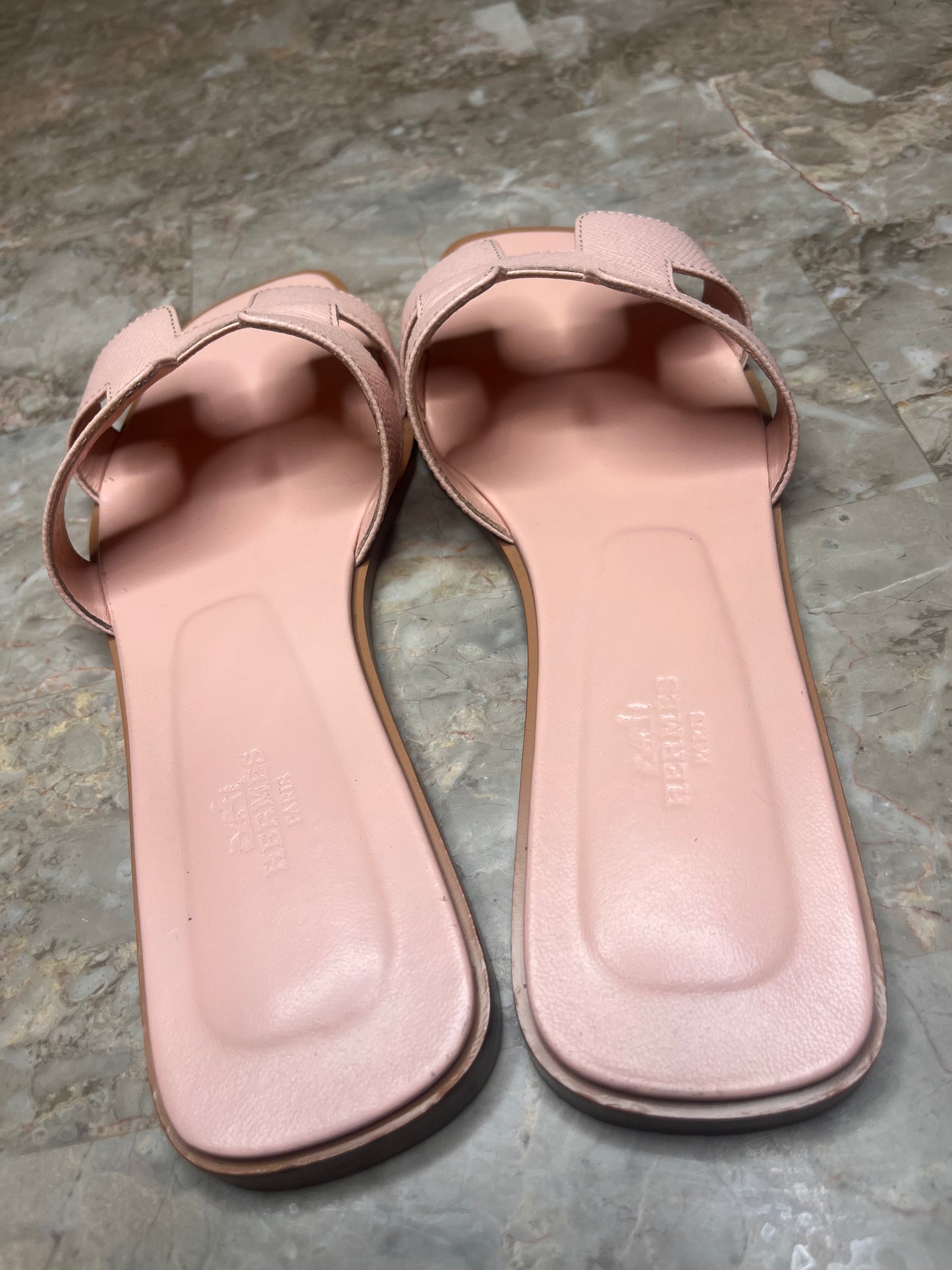 Hermès Oran Sandals Rose Porcelain Pink Epsom Leather Women’s Size 40