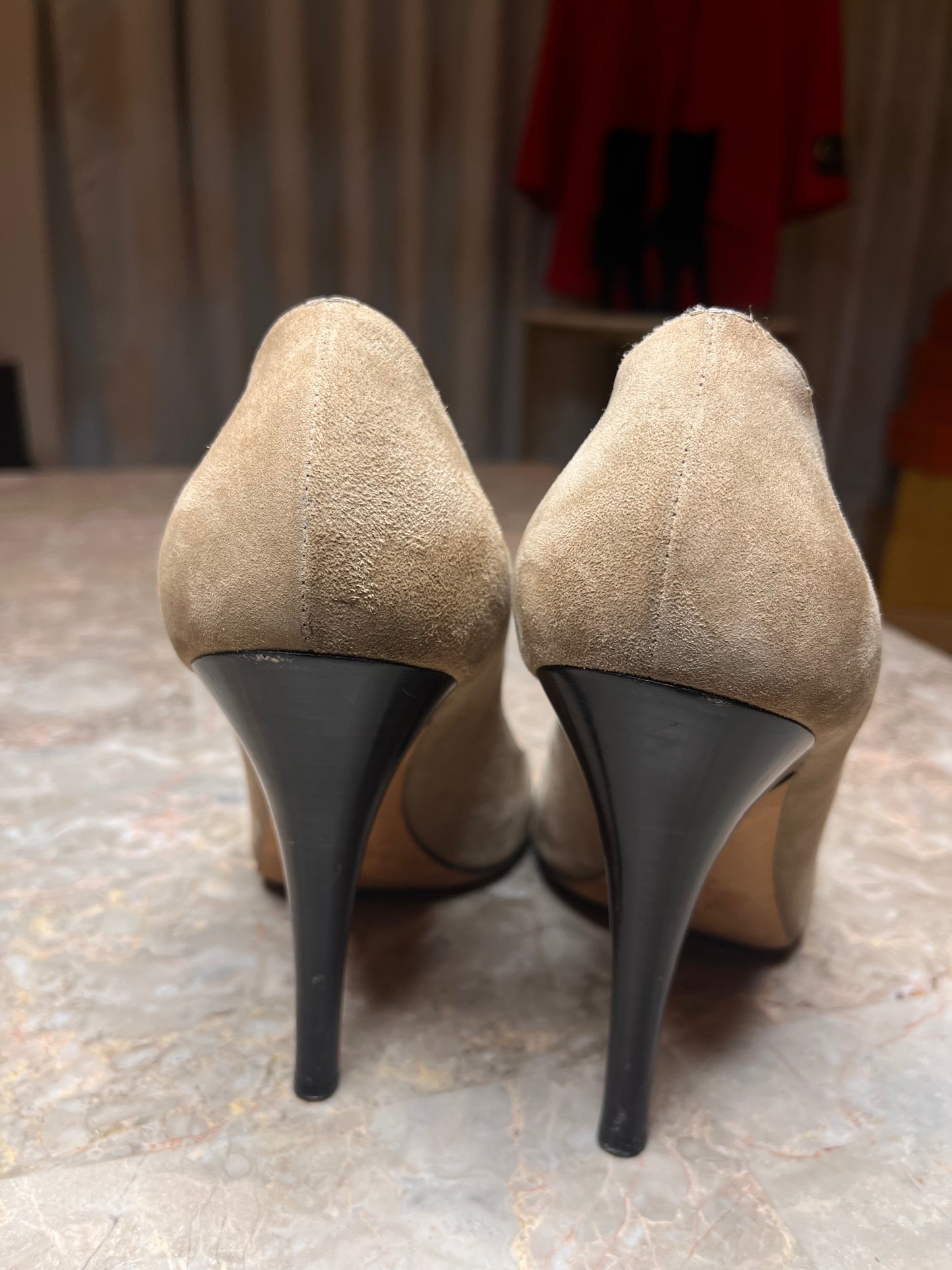 Giuseppe Zanotti Beige Suede Peep Toe Pumps with Crystal Detail – Women’s Size 40