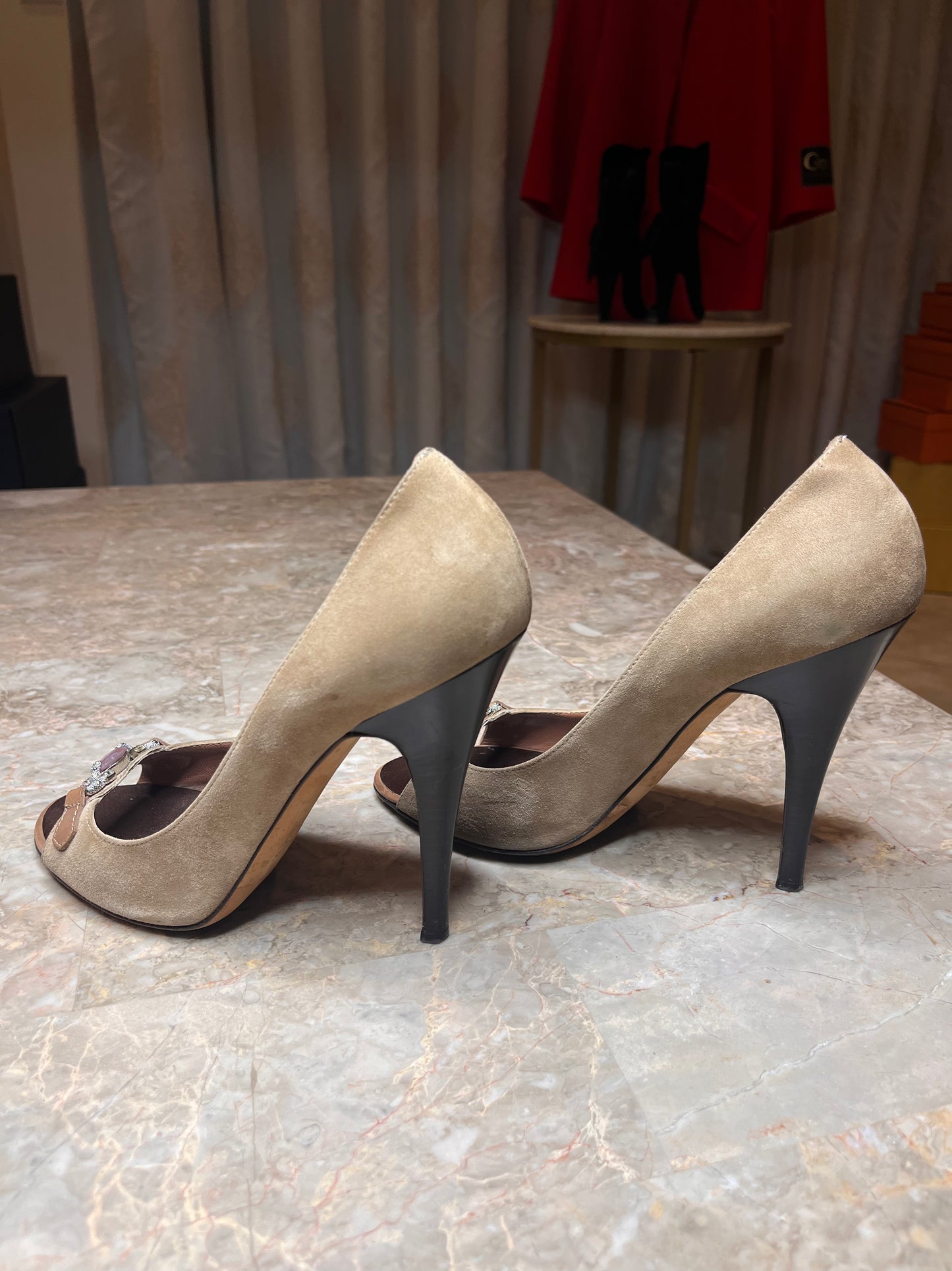 Giuseppe Zanotti Beige Suede Peep Toe Pumps with Crystal Detail – Women’s Size 40