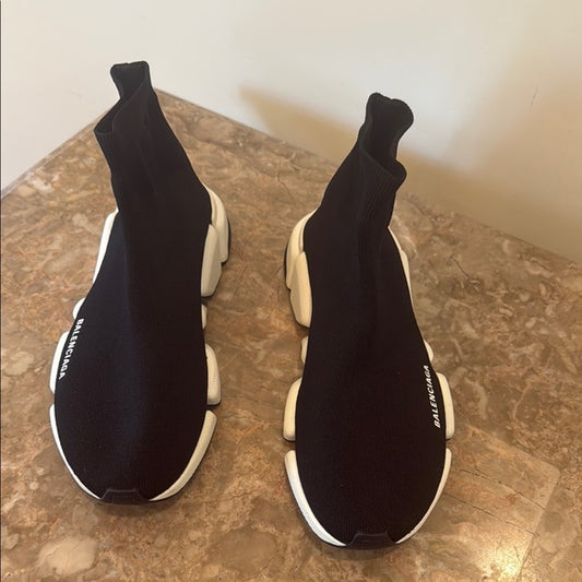 MENS-BALENCIAGA Black Speed Sock Sneakers – Size 10 (Pre-Owned)