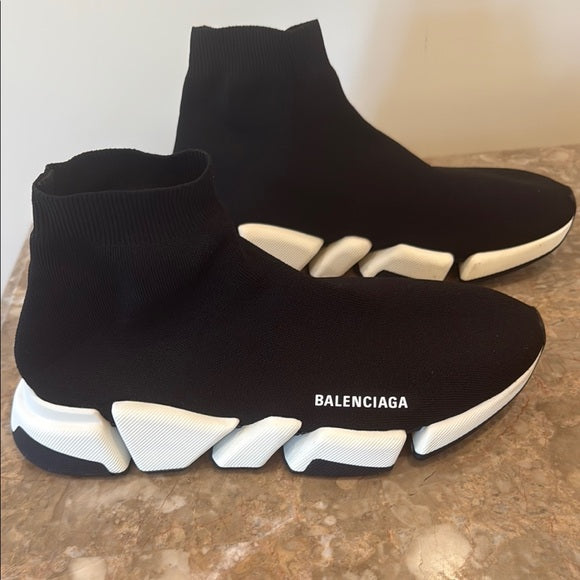 MENS-BALENCIAGA Black Speed Sock Sneakers – Size 10 (Pre-Owned)