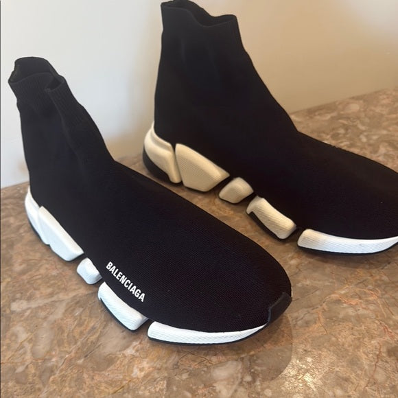 MENS-BALENCIAGA Black Speed Sock Sneakers – Size 10 (Pre-Owned)