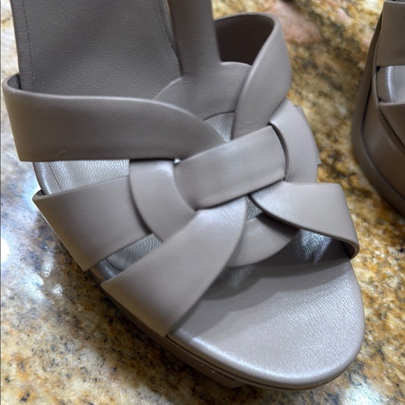 Yves Saint Laurent Tribute T-Strap cream High Heel Platform Sandals